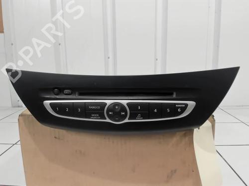 Used Radio RENAULT LAGUNA III Grandtour (KT0/1) 2.0 16V (KT0F, KT0W) (140 hp) 25648124