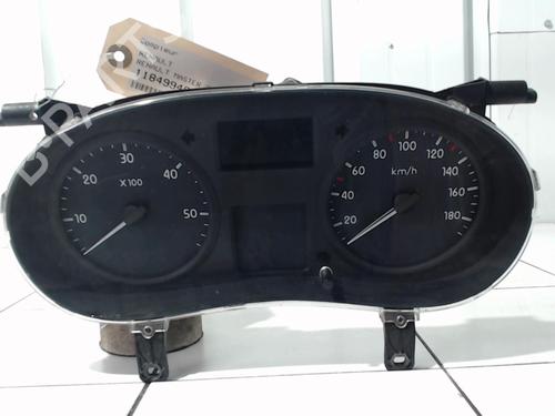 Używane Zestaw wskaźników / Licznik RENAULT MASTER II Van (FD) 2.5 dCi (FD02) (101 hp) 31300919