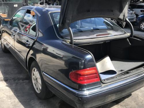 Left front door MERCEDES-BENZ E-CLASS (W210) E 290 Turbo-D (210.017) | BP25644675C2 