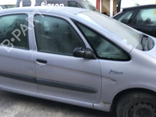 Right headlight CITROËN XSARA PICASSO (N68) 2.0 HDi | BP25636372C29 