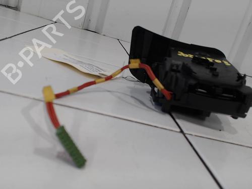 Used Switch Switch RENAULT CLIO III (BR0/1, CR0/1) 1.5 dCi (BR17, CR17) (86 hp) 26688920 26688920