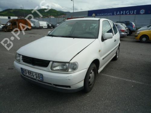 Right front indicator VW POLO III (6N1) 75 1.6 | BP25641486C33 