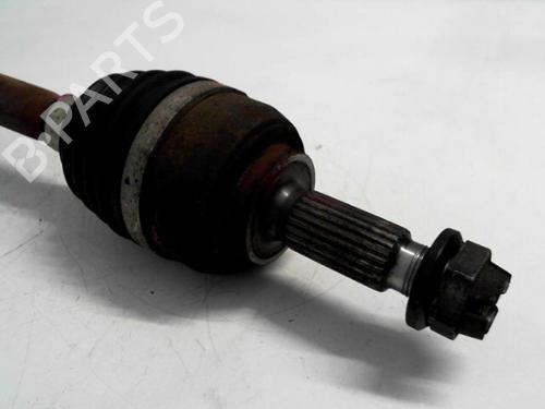 Used Left front driveshaft Left front driveshaft RENAULT TWINGO II (CN0_) [2007-2026] 25633820 25633820