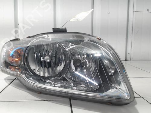 Used Right headlight AUDI A4 B7 (8EC) 2.0 TDI 16V (140 hp) 31193087