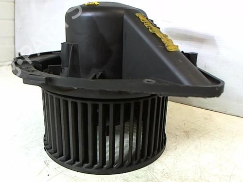 Varmeblæser AUDI A4 B5 (8D2) 1.6 (100 hp) 25638357