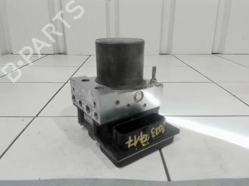 Used ABS pump AUDI A4 B7 Avant (8ED) 2.7 TDI (180 hp) 25634389