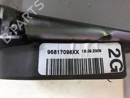 rear-left-seatbelt-citroen-c3-picasso-sh_-2008-25644044 main image