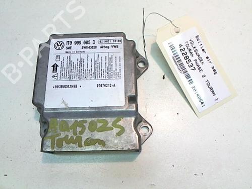 Used ECU airbags VW TOURAN (1T1, 1T2) 1.9 TDI (90 hp) 25646859