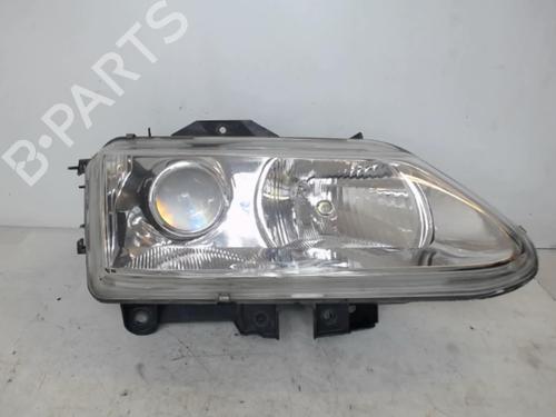 Used Right headlight RENAULT ESPACE III (JE0_) 2.2 dCi (JE0K) (130 hp) 25640275
