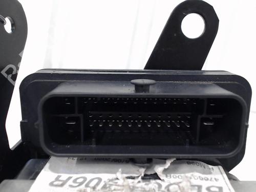 Used ABS pump ABS pump RENAULT KANGOO Express (FW0/1_) 1.5 dCi 95 (FW16) (95 hp) 26458614 26458614