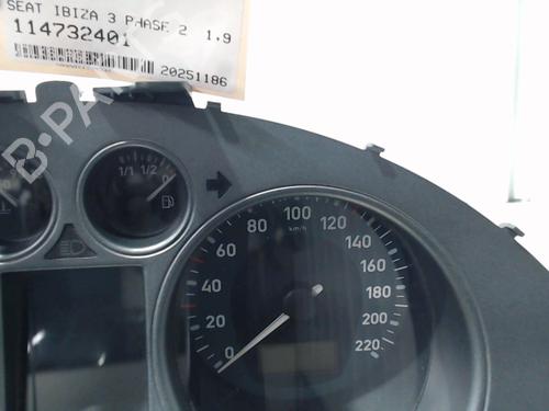 Used Instrument cluster Instrument cluster 31146870 31146870