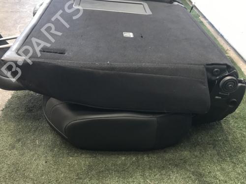 Used Rear seat Rear seat PEUGEOT 3008 II SUV (MC_, MR_, MJ_, M4_) 1.5 BlueHDi 130 (131 hp) 33204224 33204224