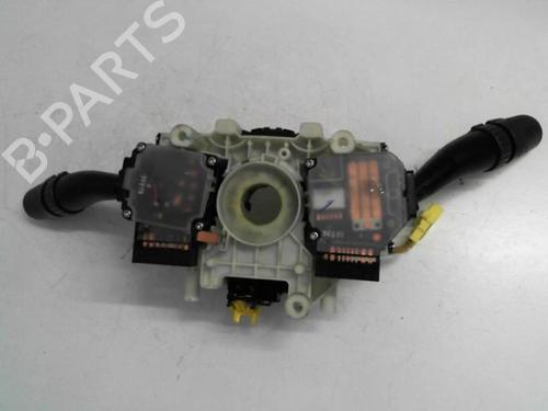 Used Steering column stalk HYUNDAI TRAJET (FO) 2.0 CRDi (113 hp) 25646429