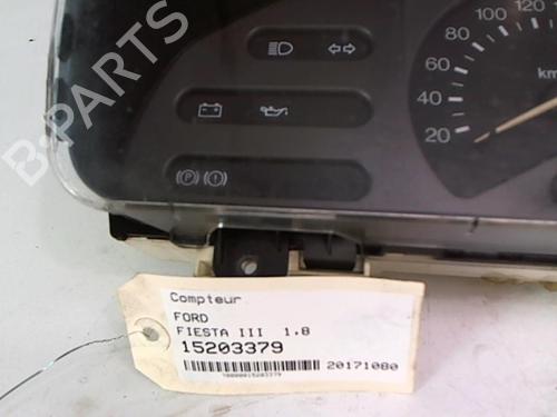 Used Instrument cluster Instrument cluster FORD FIESTA III (GFJ) 1.8 D (60 hp) 25643633 25643633
