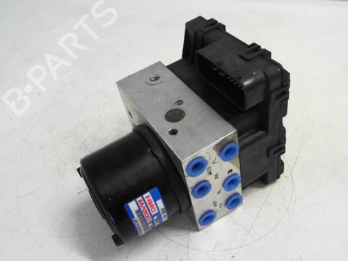 Used ABS pump ABS pump HYUNDAI ELANTRA III (XD) 1.6 (105 hp) 25646498 25646498