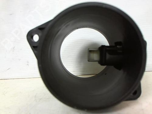 Used Mass air flow sensor Mass air flow sensor RENAULT MASTER III Van (FV) 2.3 dCi 145 FWD (FV0E, FV0F, FV0H, FV02, FV0M, FV0S,... (146 hp) 25627832 25627832