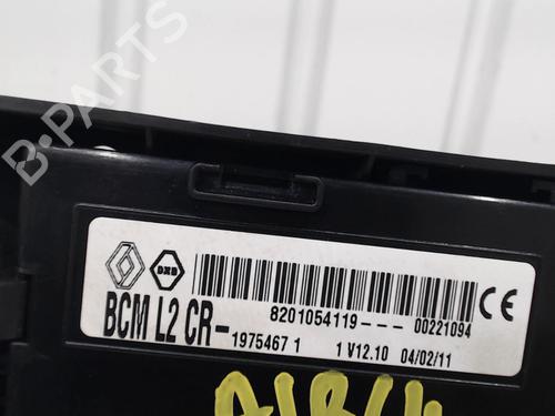 Used Fuse box Fuse box RENAULT CLIO III (BR0/1, CR0/1) 1.2 16V (BR0P, CR0P) (101 hp) 25644249 25644249