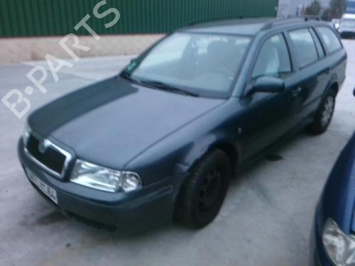 Left taillight SKODA OCTAVIA I Combi (1U5) 1.9 TDI | BP25632002C34 