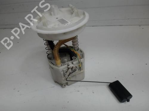 Used Fuel pump FORD FIESTA V (JH_, JD_) 1.4 TDCi (68 hp) 25649052