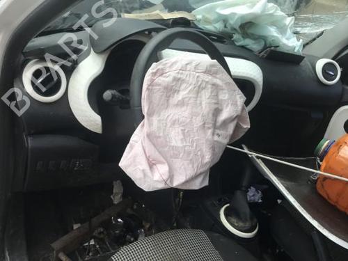 Steering wheel RENAULT TWINGO III (BCM_, BCA_) 1.0 SCe 70 (BCMB) | BP26398084C49 - Image 24