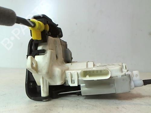 front-right-lock-audi-a4-b9-avant-8w5-8wd-2015-25640356 main image