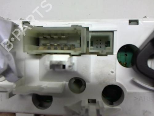 Used Climate control Climate control 25641415 25641415