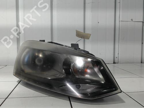 Used Right headlight VW POLO V (6R1, 6C1) 1.2 TDI (75 hp) 30698871