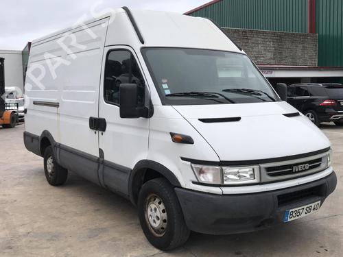 Køler IVECO DAILY III Van 35 C 12 V, 35 S 12 V (AGKA43A2, AGKB43A2, AGKB46A2,... | BP25648015M31 