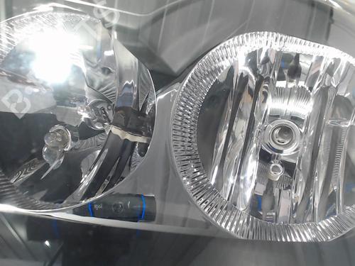 Used Left headlight Left headlight RENAULT CLIO II (BB_, CB_) 1.2 16V (BB05, BB0W, BB11, BB27, BB2T, BB2U, BB2V, CB05,... (75 hp) 28450992 28450992