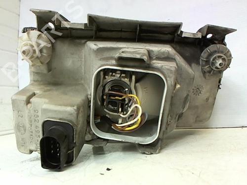 Left headlight VW POLO III (6N1) 64 1.9 D | BP25638407C28 