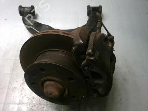 Used Right front steering knuckle MERCEDES-BENZ SPRINTER 2-t Van (B901, B902) 208 D (901.361, 901.362, 902.361, 902.362) (79 hp) 25638119