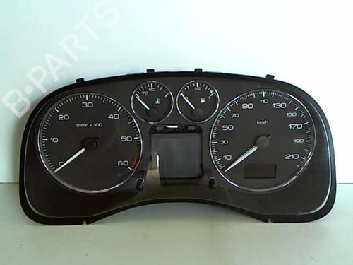Used Instrument cluster PEUGEOT 307 (3A/C) 1.6 HDi (90 hp) 25637990