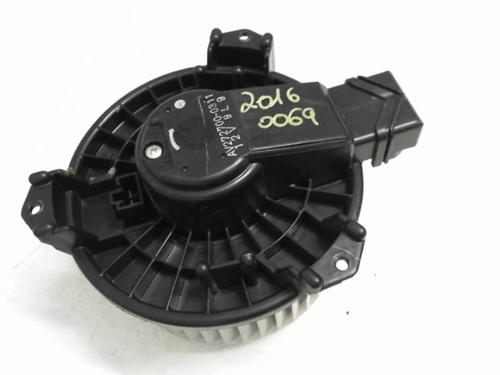 Motor calefaccion SUZUKI SWIFT III (MZ, EZ) 1.3 (RS413, ZC11S) (92 hp) 25640783