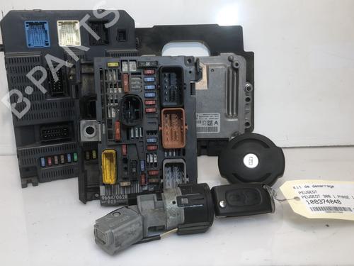Used Electronic module PEUGEOT 308 I (4A_, 4C_) 1.6 HDi (109 hp) 29077913