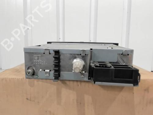 Used Radio Radio RENAULT CLIO III (BR0/1, CR0/1) 1.5 dCi (BR17, CR17) (86 hp) 25642495 25642495