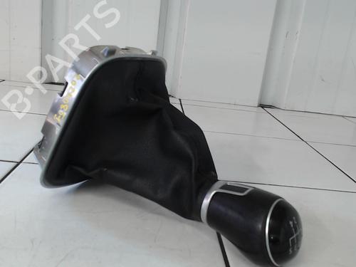 Used Gear lever VW POLO V (6R1, 6C1) 1.4 TDI (75 hp) 28188182