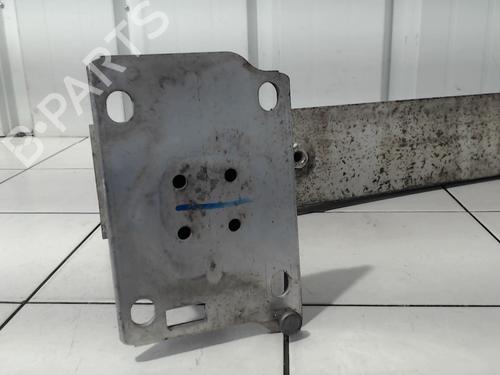 Used Front bumper reinforcement Front bumper reinforcement 31624572 31624572