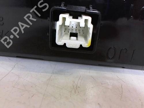 display-monitor-mazda-5-cr-2005-2006-2007-2008-2009-2010-25649664 main image