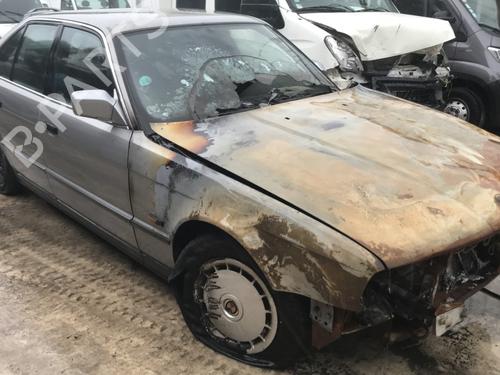 Used Parts BMW 5 (E34) 520 i 2527069