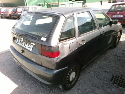 Right front indicator SEAT CORDOBA Vario (6K5) 1.9 SDI | BP25628054C33 
