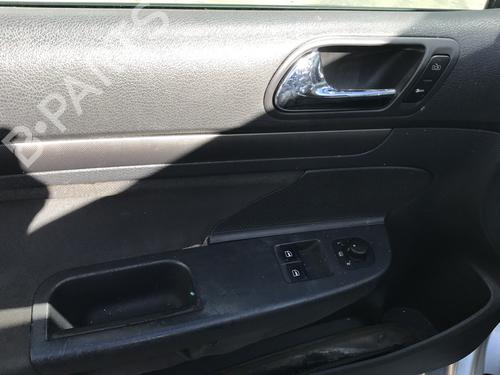 Left taillight VW GOLF V (1K1) 1.9 TDI | BP27664097C34 