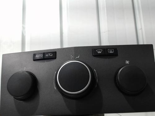 Used Climate control OPEL ZAFIRA / ZAFIRA FAMILY B (A05) 1.9 CDTI (M75) (120 hp) 30755305