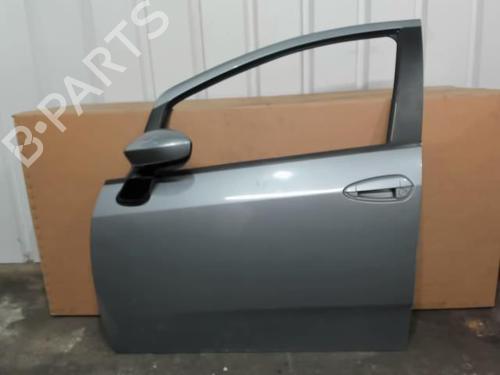 Used Left front door FIAT GRANDE PUNTO (199_) 1.3 D Multijet (75 hp) 25631332