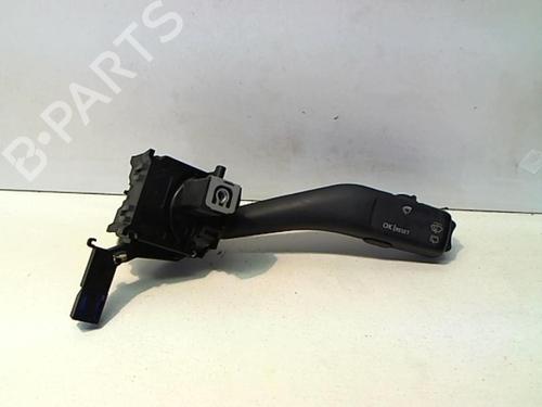 Used Steering column stalk SEAT LEON (1P1) 2.0 TDI (170 hp) 25641067