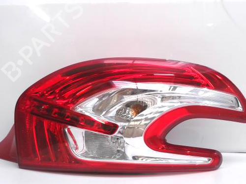 Used Right taillight Right taillight 39379685 39379685