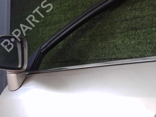 Used Left front door Left front door 27567496 27567496