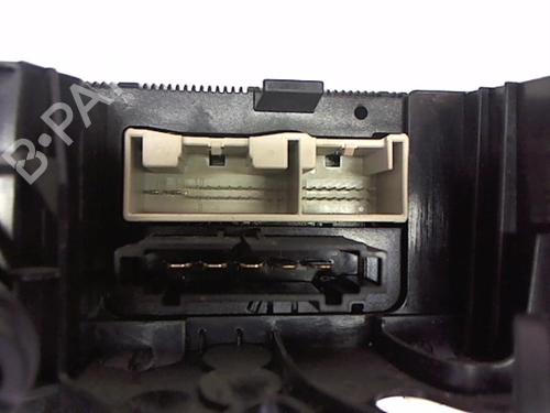 Used Climate control Climate control VW TOURAN (1T1, 1T2) 1.9 TDI (100 hp) 25641299 25641299