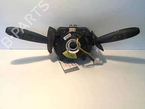 Used Steering column stalk Steering column stalk FIAT DOBLO Box Body/MPV (223_) 1.9 JTD (105 hp) 25646828 25646828