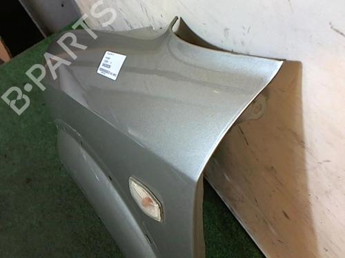 Used Left front fenders HYUNDAI TUCSON (JM) 2.0 CRDi All-wheel Drive (113 hp) 25630413