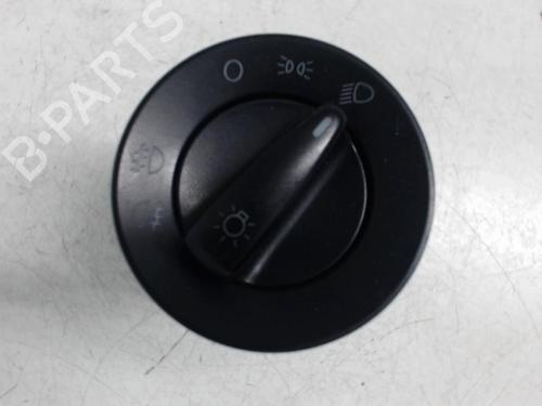 Used Headlight switch Headlight switch VW LUPO I (6X1, 6E1) 1.0 (50 hp) 25646281 25646281